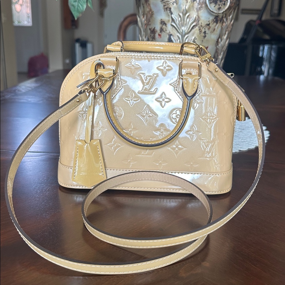 Louis Vuitton Monogram Vernis Leather Alma BB Shoulder Bag-Authentic